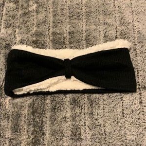 Bearpaw winter headband